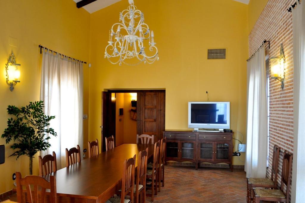Casa Rural La Serrana Ла Карлота Екстериор снимка